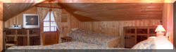 Photo panoramique, Morzine, Chalet le nid, la chambre c�t� for�t. TV, DVD, satellite